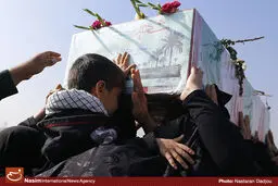 پیکر پاک شهید گمنام تا خانه ابدی‌اش در فدراسیون تکواندو تشییع شد