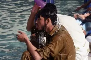 رطوبت هوا در امیدیه خوزستان به ۹۹ درصد رسید