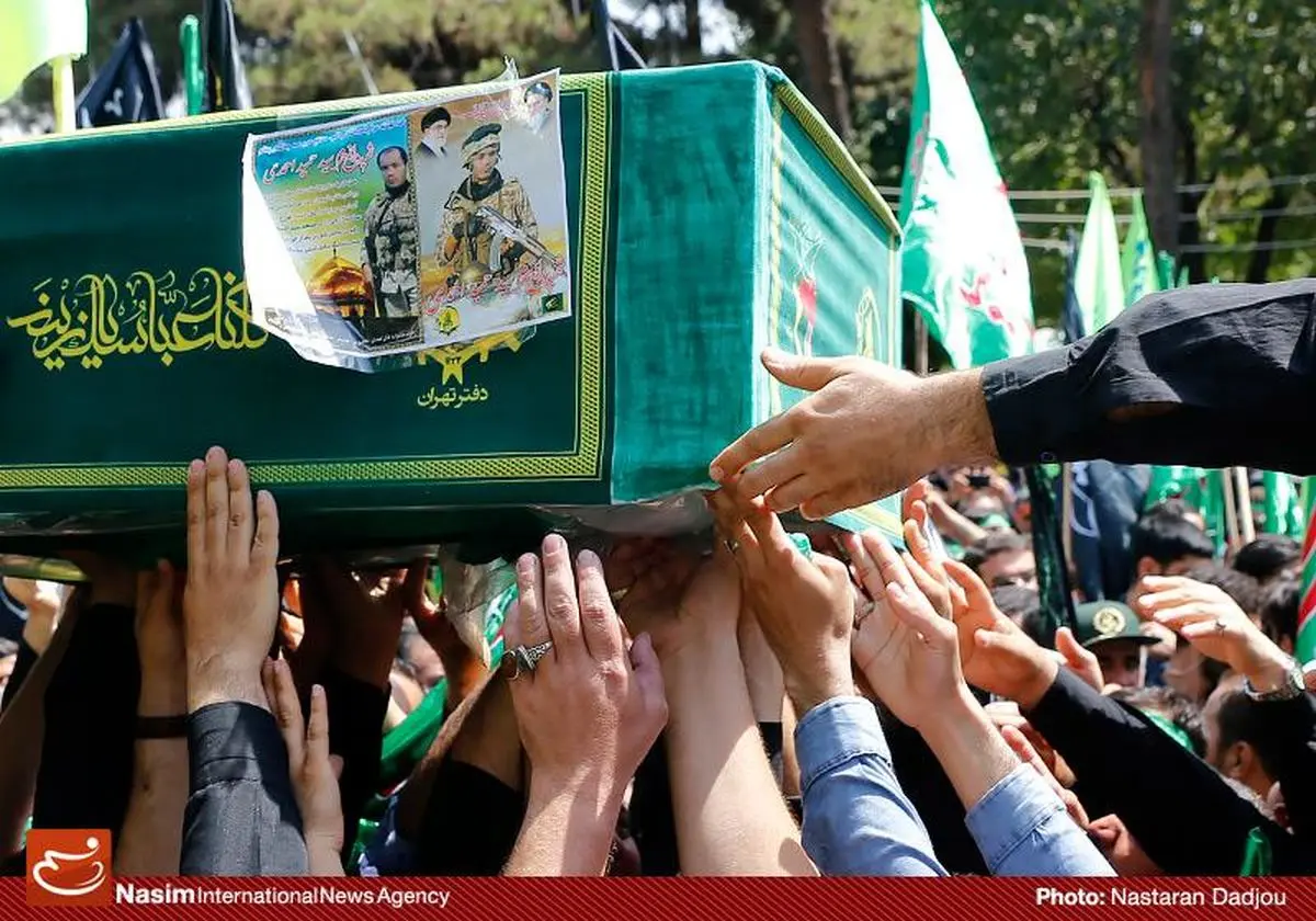 تشییع پیکر دو شهید مدافع حرم تیپ فاطمیون در محله نارمک
