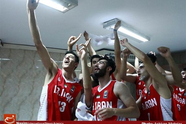دیدار بسکتبال ایران و کره‌جنوبی در نیمه‌نهایی مسابقات قهرمانی زیر ۱۸ سال آسیا