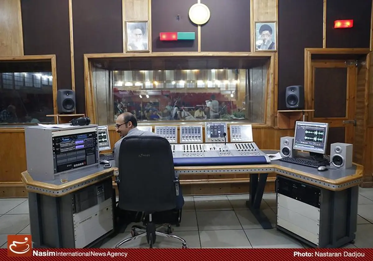 "رادیو جمعه" توفانی در راه است