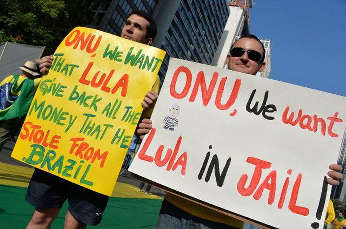 اعتراضات ضد رئیس جمهور برزیل در آستانه المپیک ریو
