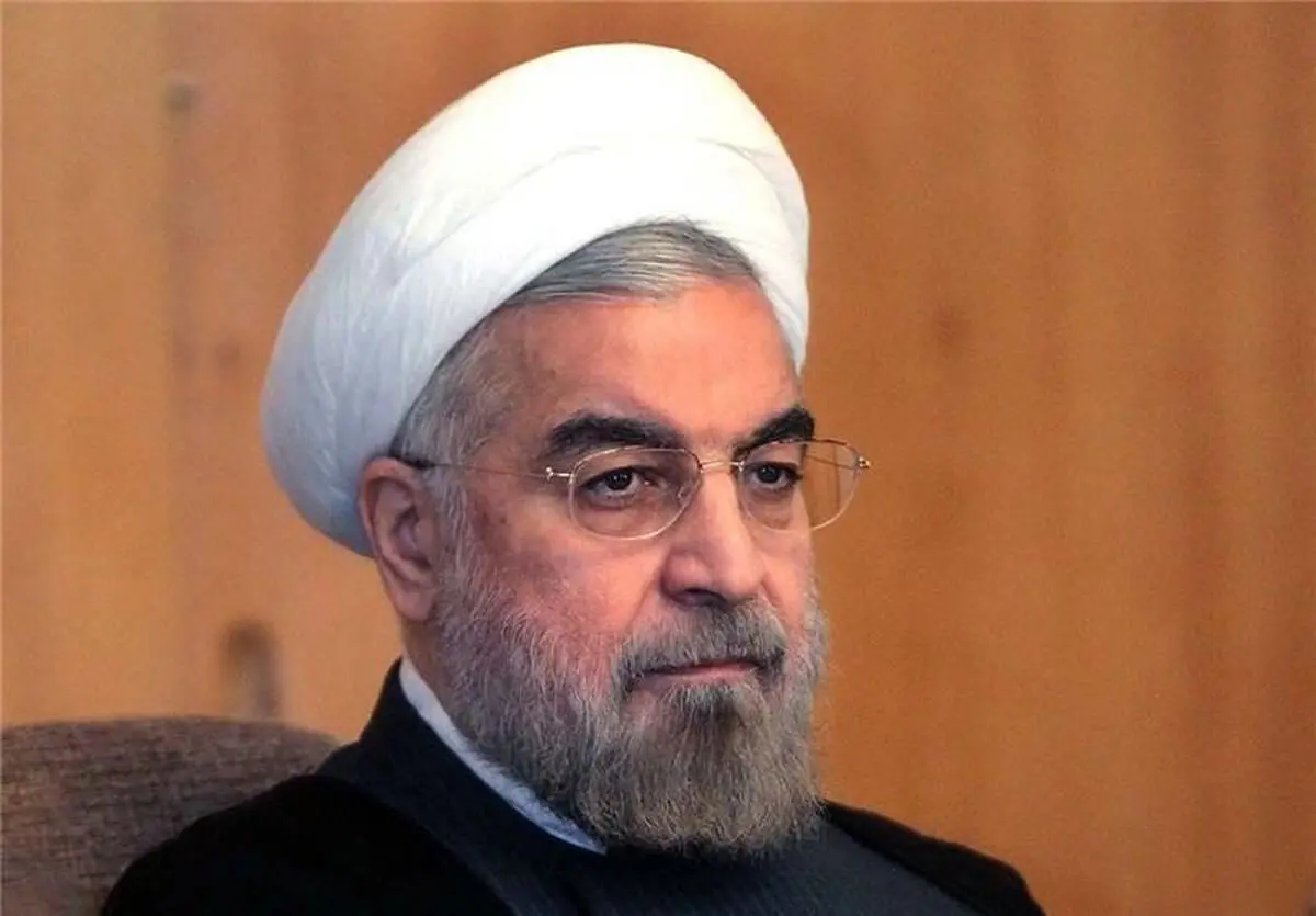 آقای روحانی، مبارزه با حقوق‌های نجومی با شعار حاصل نمی‌شود