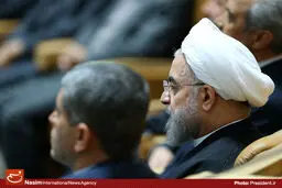 مسئولان دولتی از این آمارها خبر دارند؟/ ۹۴ بدترین سال اقتصاد ایران در یک دهه اخیر!