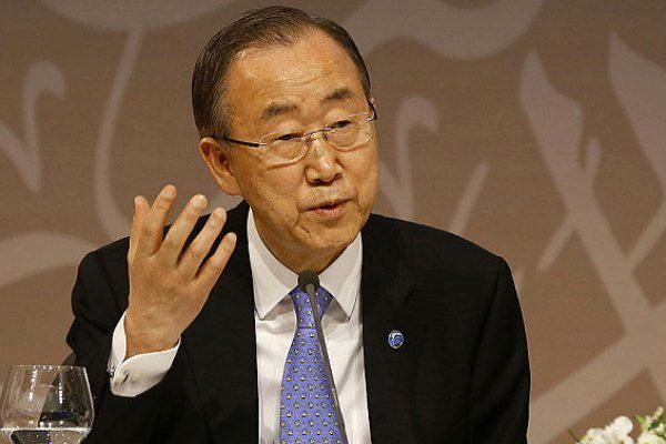 دبیرکل سازمان ملل متحد مشعل المپیک را حمل می‌کند
