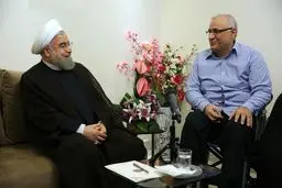 دیدار صمیمی رئیس‌جمهور با جانباز ۷۰ درصد دفاع مقدس