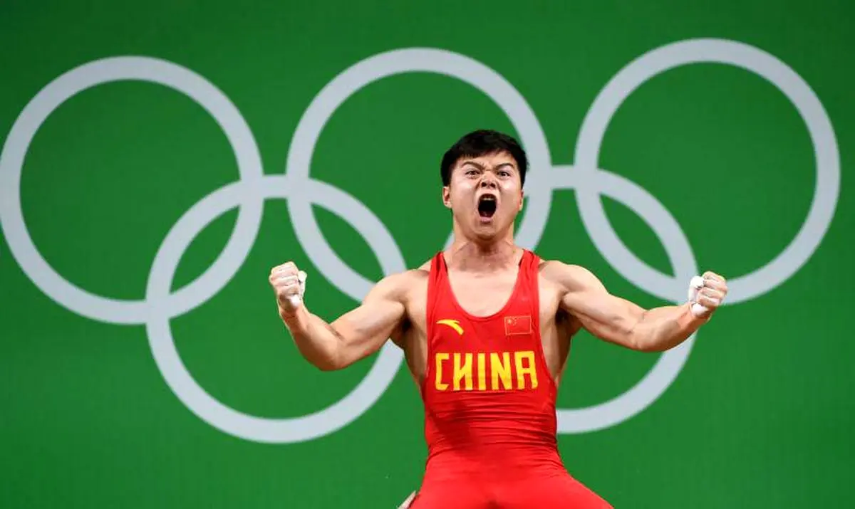 وزنه‌بردار چینی رکورد اسطوره ترکیه‌ای دسته ۵۶ کیلوگرم را شکست