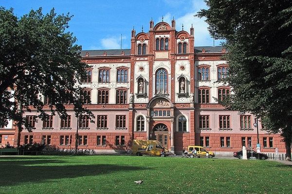 سمینار دانشگاهی در آلمان تحت فشار صهیونیست‌ها لغو شد!