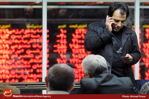 دستکاری شاخص بورس در نخستین روز کاری شاپور محمدی در بازار سرمایه/ فرش قرمز دولت برای رئیس جدید