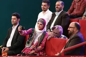 حضور خبرنگاران در برنامه خندوانه