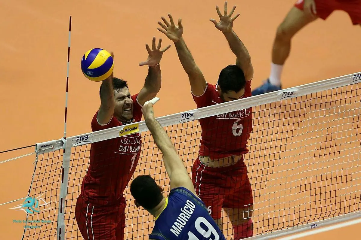 بی‌تعصب‌های قانون‌شکن را به کشور برگردانید