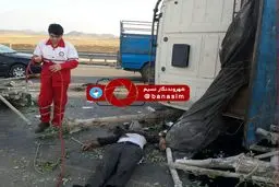 عکس خبری :: تصادف در اتوبان قزوین - زنجان که منجر به فوت سرنشینان کامیون شد