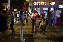 تظاهرات فعالان آمریکایی در اعتراض به خشونت پلیس علیه سیاهپوستان در 