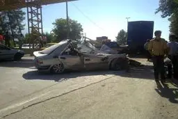 برخورد خودروی زانتیا با کامیون جان ۴ مسافر را گرفت