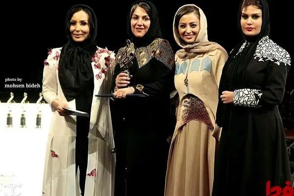 یک بام و دو هوا