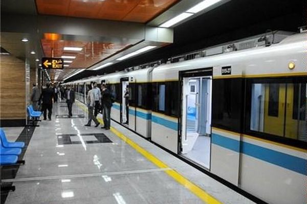 ایستگاه متروی سهروردی افتتاح شد/ بهره‌برداری از ۶ ایستگاه باقیمانده خط ۳ مترو تا نیمه نخست اسفند۹۵
