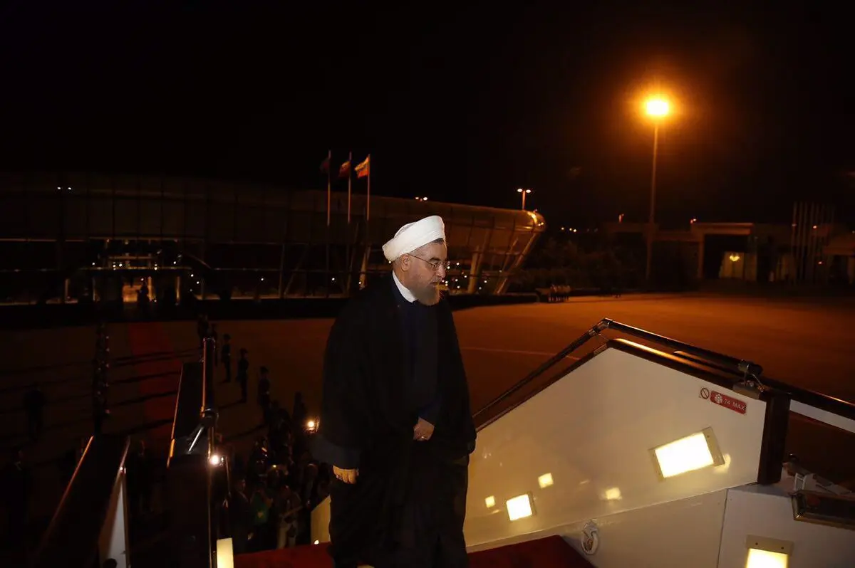 روحانی باکو را به مقصد تهران ترک کرد