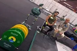 بازدید سجادی از تمرینات وزنه‌برداری و شمشیربازی