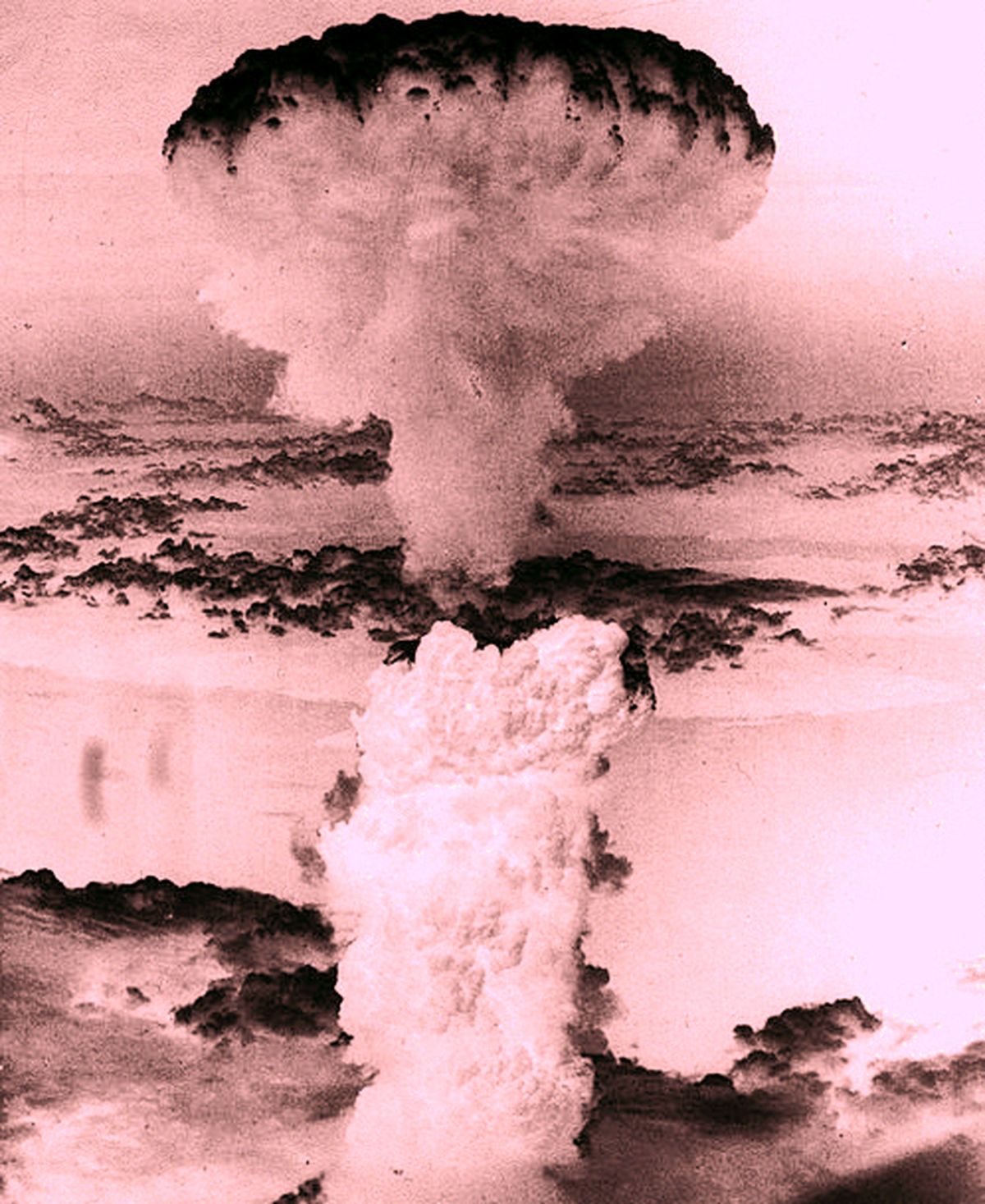 هیروشیما را توجیه کردید؛ با بمباران ناکازاکی چه می‌کنید؟