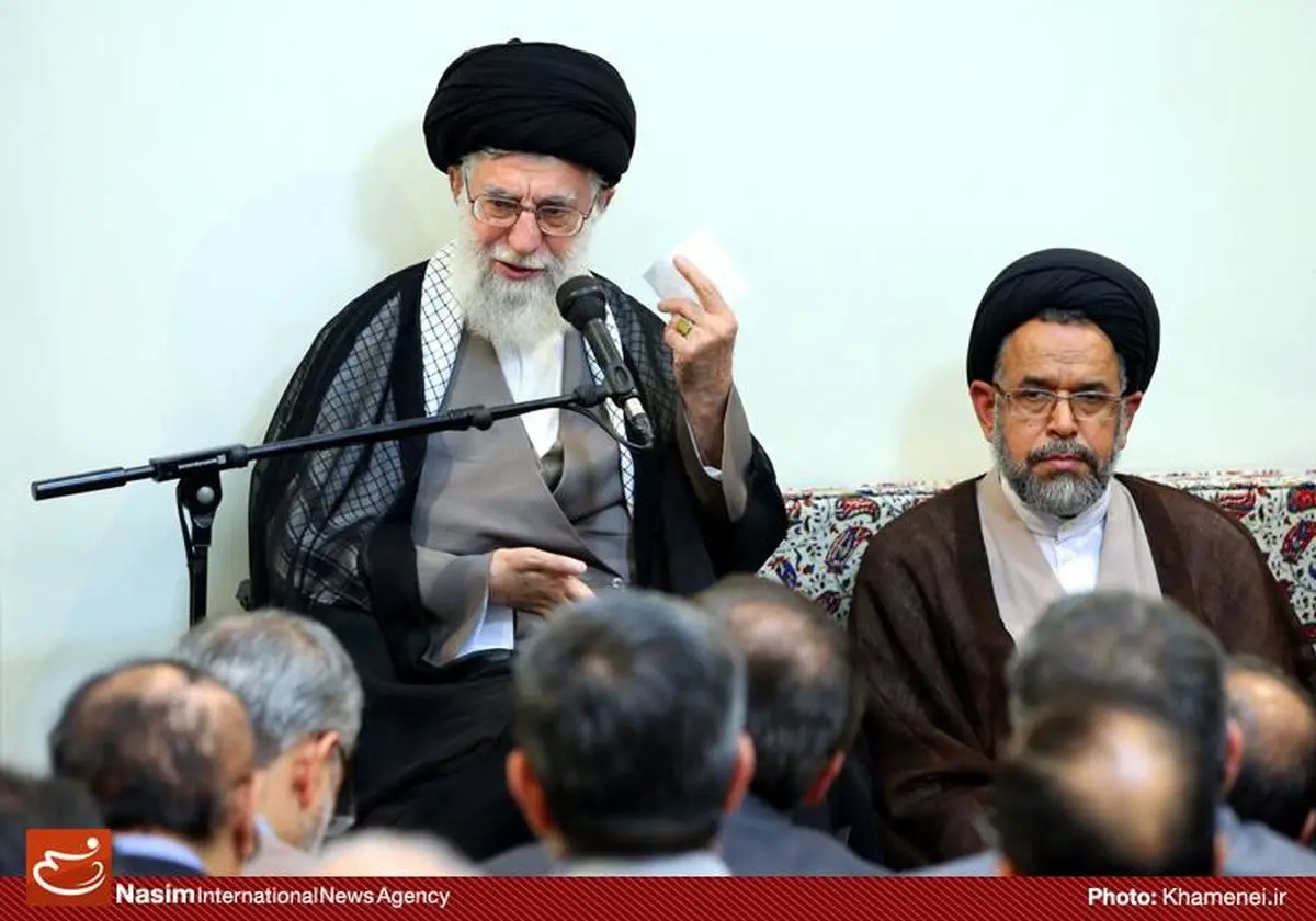 دیدار وزیر، معاونان و مدیران وزارت اطلاعات با رهبر معظم انقلاب