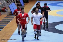 شاگردان خادم در جمع کودکان کار حاضر شدند