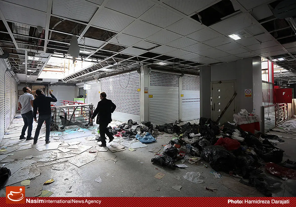 تخریب طبقه اضافی پاساژ علاءالدین در حال انجام است