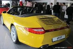 ۱۳ بنز و پورشه قاچاق امحا می‌شود