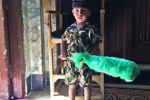 خاطرات کودکی‌هایم گره خورده به تو ...