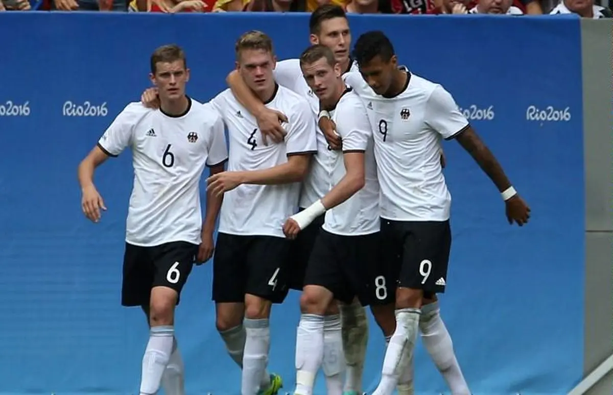 آلمان ۴ گل زد و به نیمه نهایی رسید