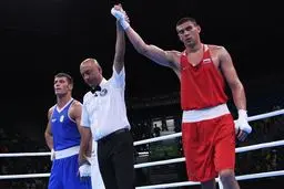 بوکسور  روس به مدال طلای دسته سنگین وزن دست یافت