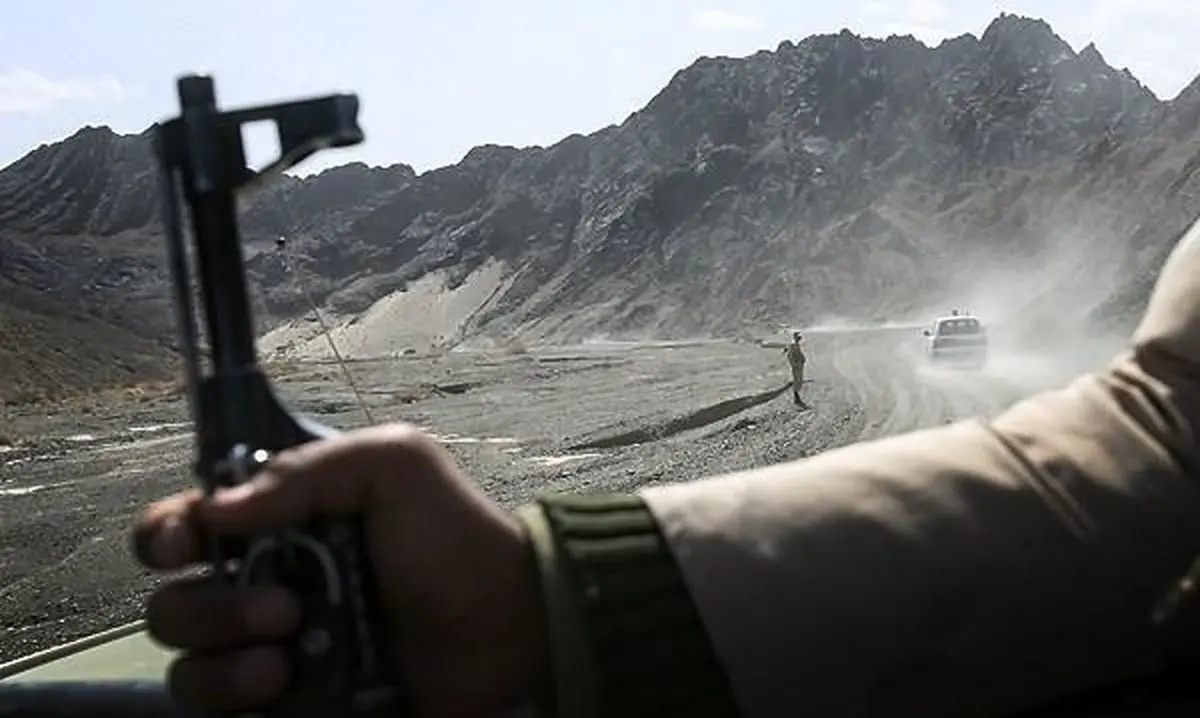 هلاکت سه عامل تکفیری در کرمانشاه/ کشف سلاح و جلیقه انفجاری از عناصر تکفیری