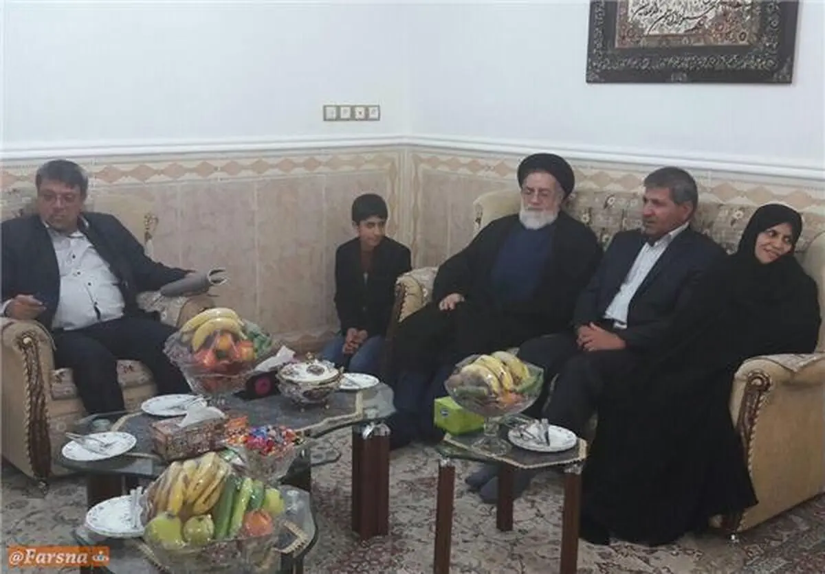 دیدار رئیس بنیاد شهید با خانواده شهدا و آزادگان کهگیلویه و بویراحمدی + تصاویر