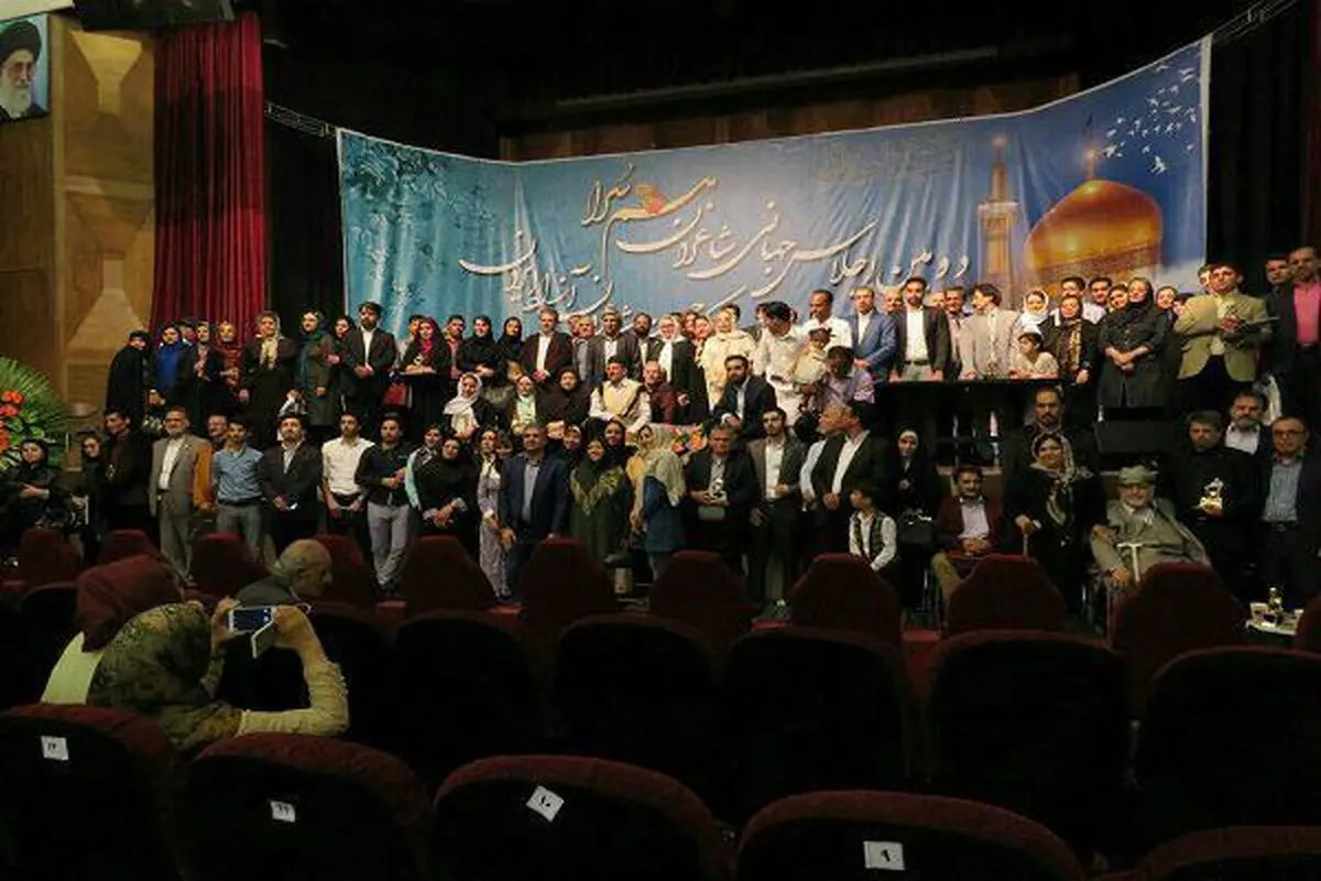 گفتمان جهانی با شعر و ادبیات / انتخاب مرحوم حمید سبزواری به عنوان بهترین شاعر سال