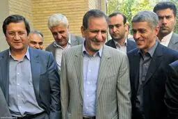 دریافت وام ۴ میلیاردی رئیس هیات مدیره یک بیمه دولتی از بیمه مرکزی!