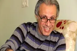 مزد ۲۶ سال زحمت 