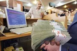 بلوکه کردن بخشی از تسهیلات اعطایی بانک‌ها خلاف قانون است