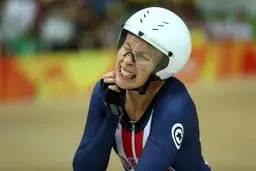 دوچرخه‌سوار زن بریتانیایی به مدال طلای دوچرخه‌سواری اومنیوم دست یافت