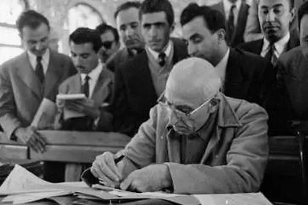 مصدق تا لحظه آخر چشم به راه کمک آمریکا بود