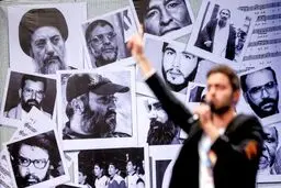 قره‌باغی: می‌توان حنجره‌ها را برید اما صدای انقلاب خاموش شدنی نیست/ تقدیر از 