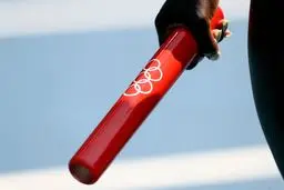 آمریکا بالاتر از جامائیکا به مدال طلای دوی ۴ در ۱۰۰ متر بانوان دست یافت