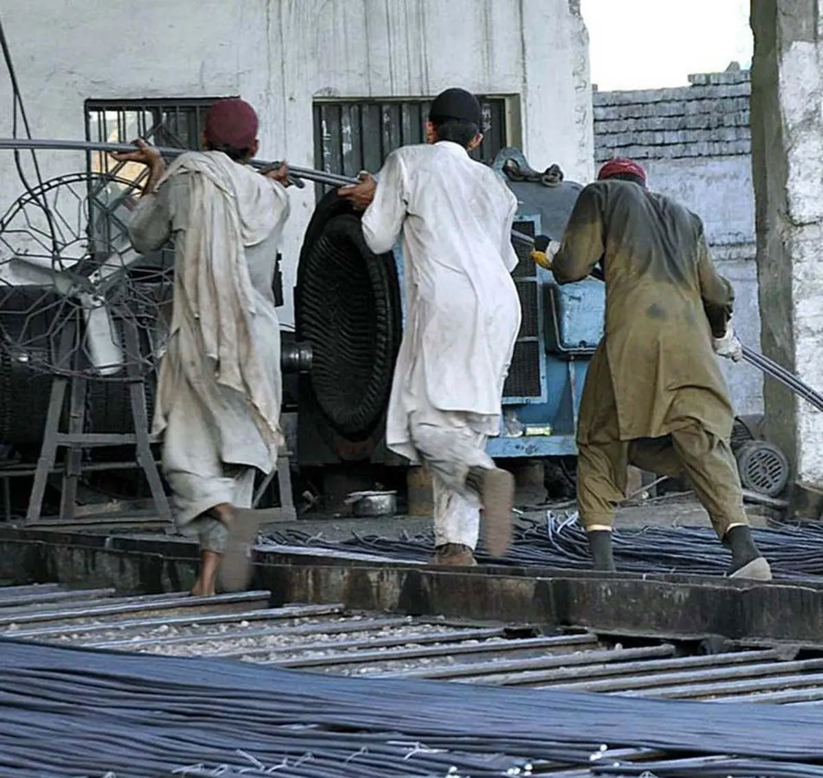 اوضاع وخیم مالی ۱۰ هزار "کارگر پاکستانی" در عربستان