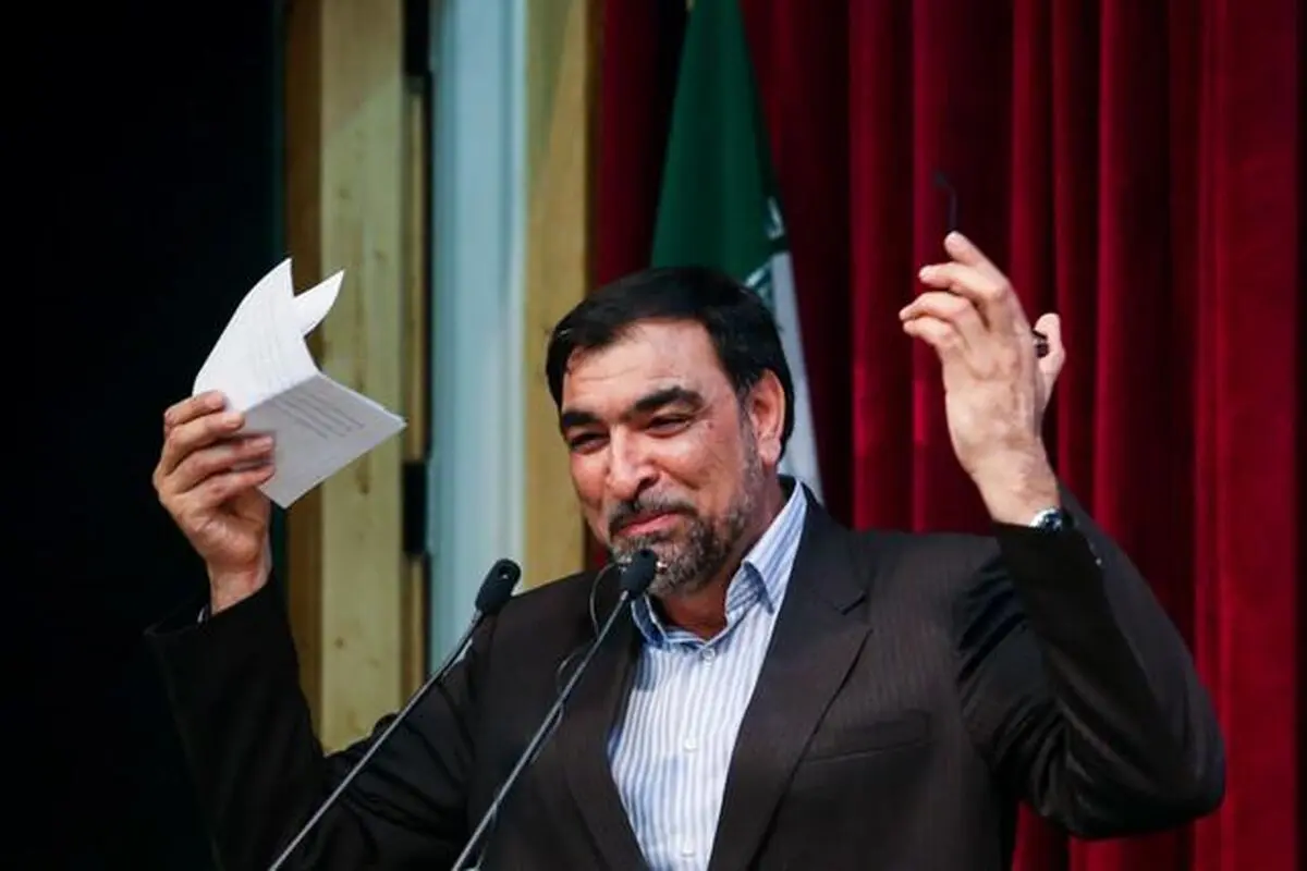 معاون پشتیبانی مرکز آمار جای عادل آذر نشست