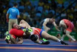 شاهکار قاسمی برابر حریف آمریکایی/ کمیل ۳۳ ثانیه‌ای فینالیست شد