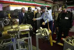 بازدید رئیس‌جمهور از توانمندی‌های وزارت دفاع در حوزه هوایی