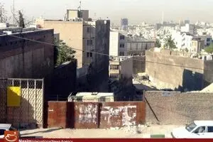 احداث مرکز تجاریِ یک بانک خصوصی در خیابان 