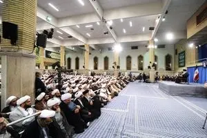 ائمه جماعات مساجد استان تهران با رهبر انقلاب دیدار کردند