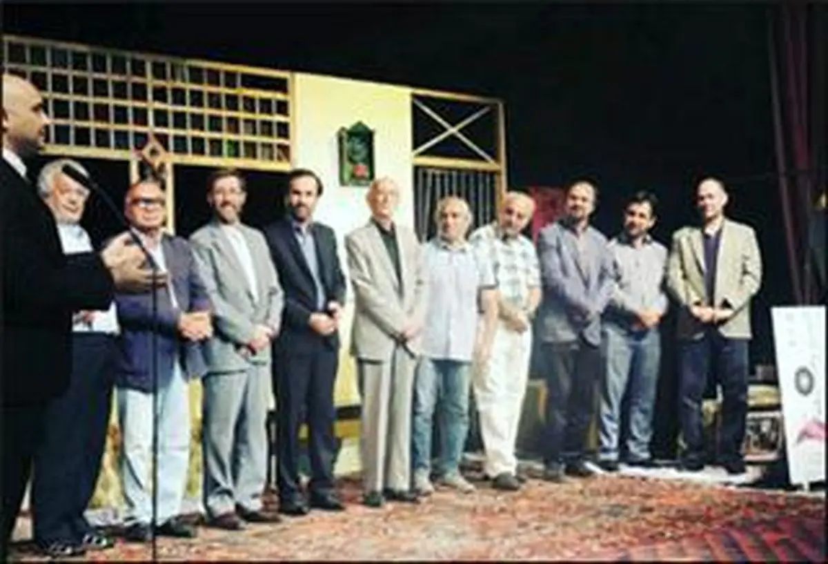 زنگ افتتاحیه‌ دومین "مهرواره تئاتر ماه" نواخته شد