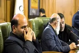 ملکی از شهرداری نخریده‌ام/ اگر سند ملک به نام اوباما هم باشد گردن می‌گیرم!