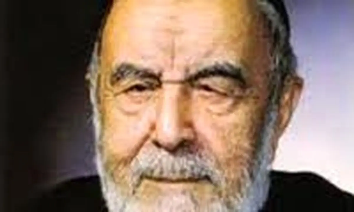 خداوند امیرالمومنین(ع) و حضرت محمد(ص) را مربّی ما قرار داده است