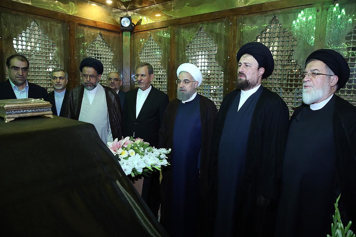 امروز هجمه‌ها نسبت به دولت سنگین است/ روحانی ثابت کرده به خاطر ایستادگی بر اندیشه، هزینه‌ می‌دهد